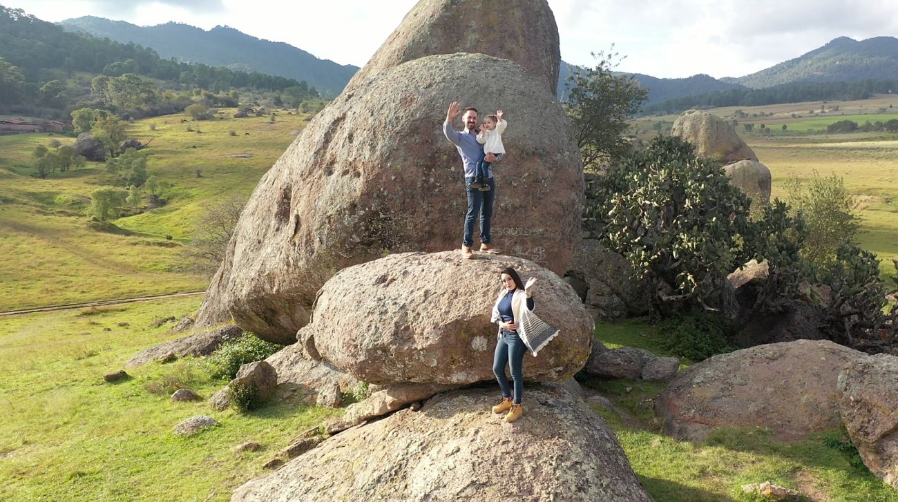 Reserva_del_Nogal_Presa_del_nogal_Familia_Feliz_Rocas_Gigantes2_opt